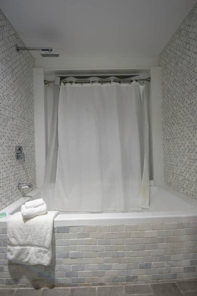 4 Bedroom - Sleeps 8! Celebrity Villa Next To Frenchman St 뉴올리언스 외부 사진